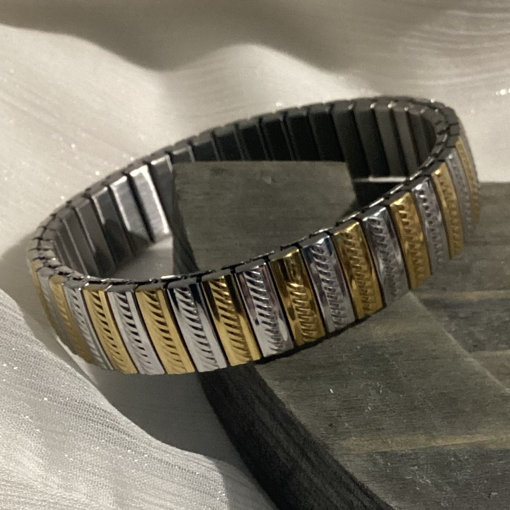 🌼Lux 2 Toned Silver & Gold Hypoallergenic Stretch Bracelet Bangle